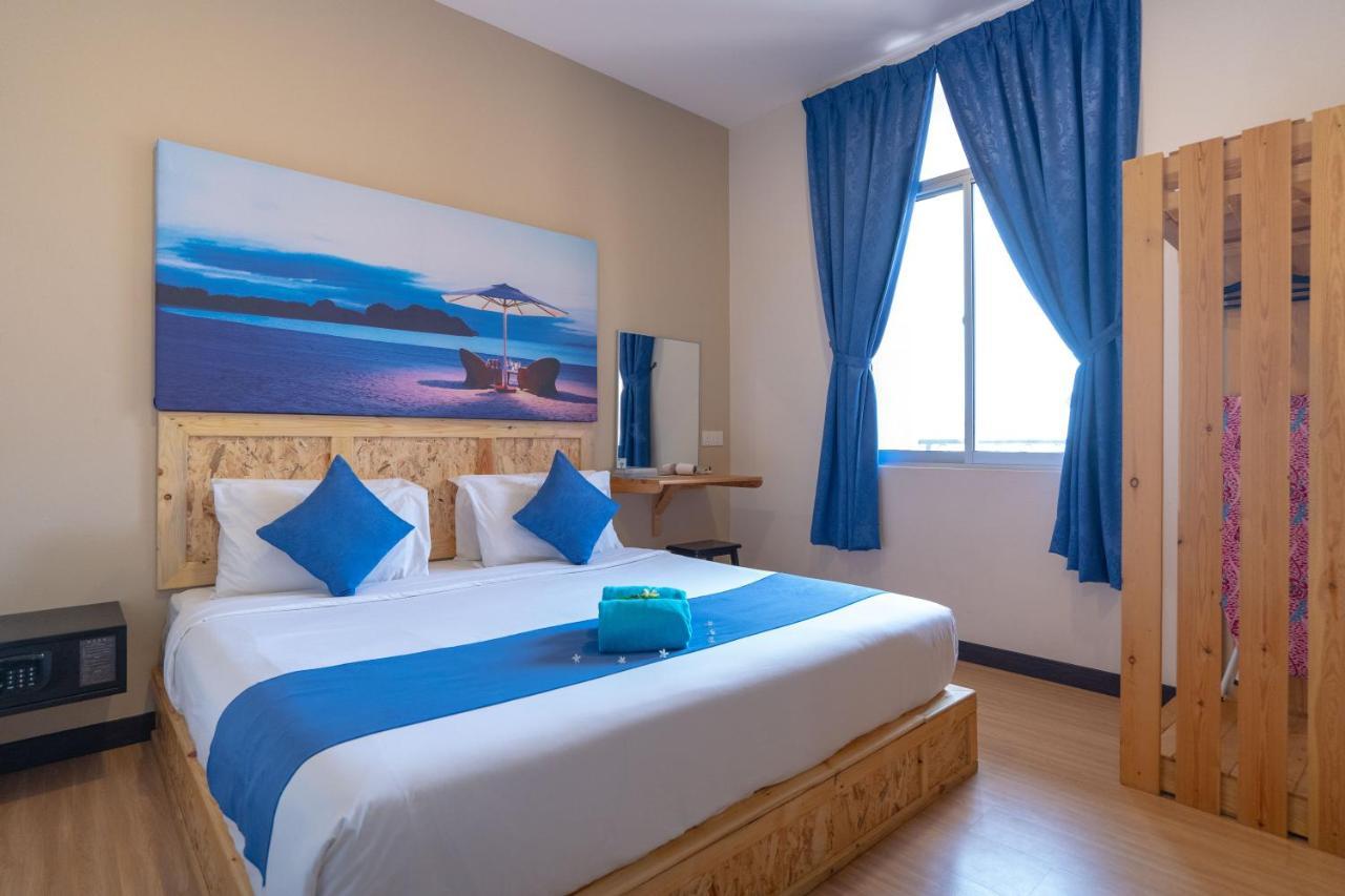Paretto Seaview Hotel Pantai Cenang  Buitenkant foto