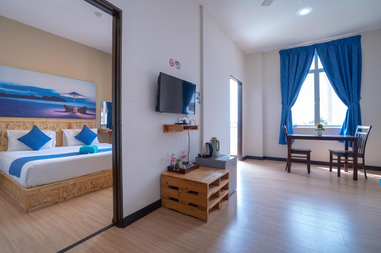 Paretto Seaview Hotel Pantai Cenang  Buitenkant foto